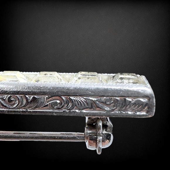 Vintage Art-Deco Sterling Silver & Clear Paste Baguette Bar Pin - Picture 7 of 9